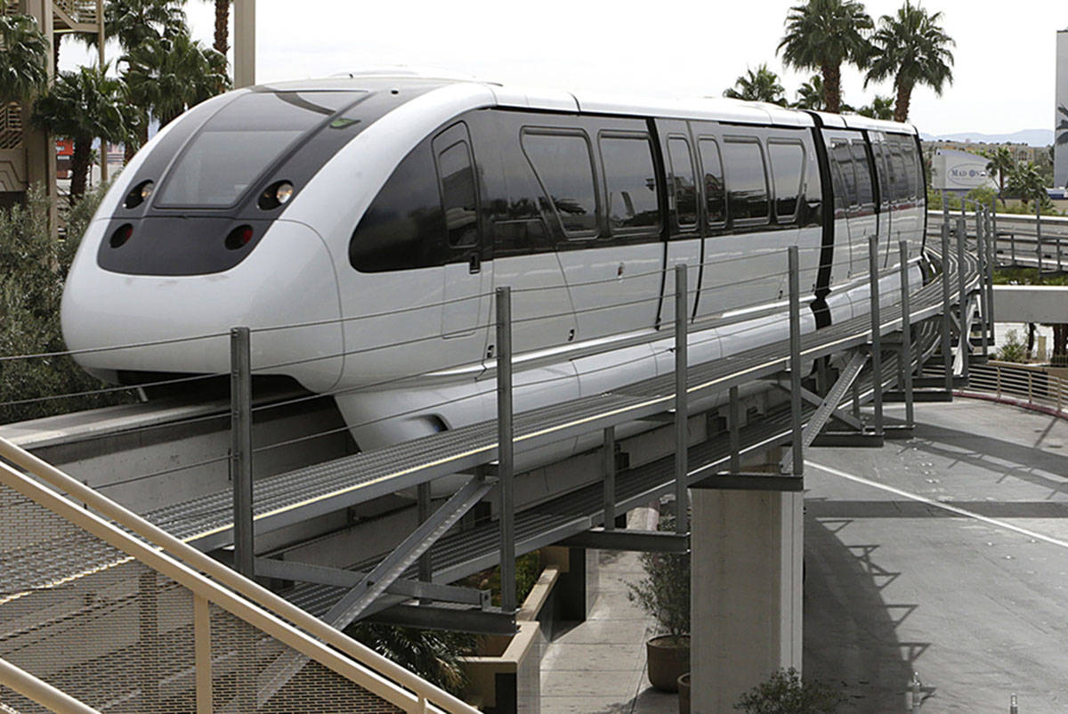 A Las Vegas Monorail approaches MGM Station. (Bizuayehu Tesfaye/Las Vegas Review-Journal)