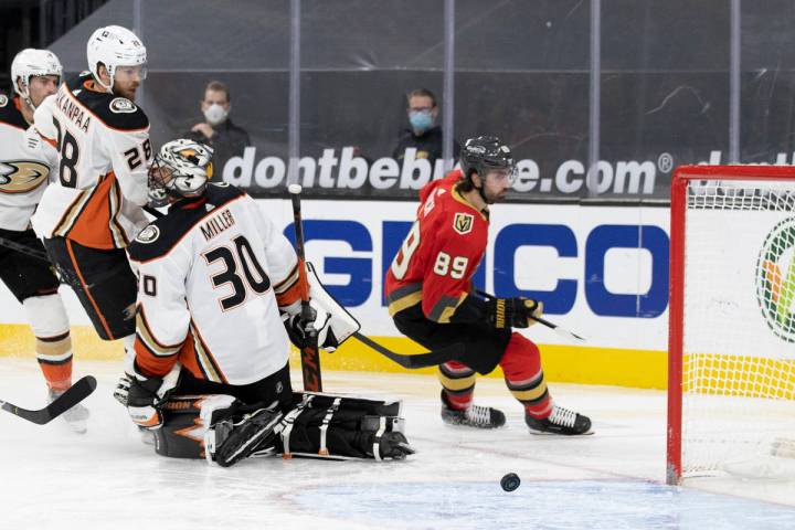 Vegas Golden Knights right wing Alex Tuch (89) scores a goal against Anaheim Ducks goaltender R ...