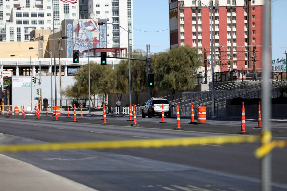 Police at the scene where a security officer at the Lloyd George U.S. Courthouse found an "unus ...