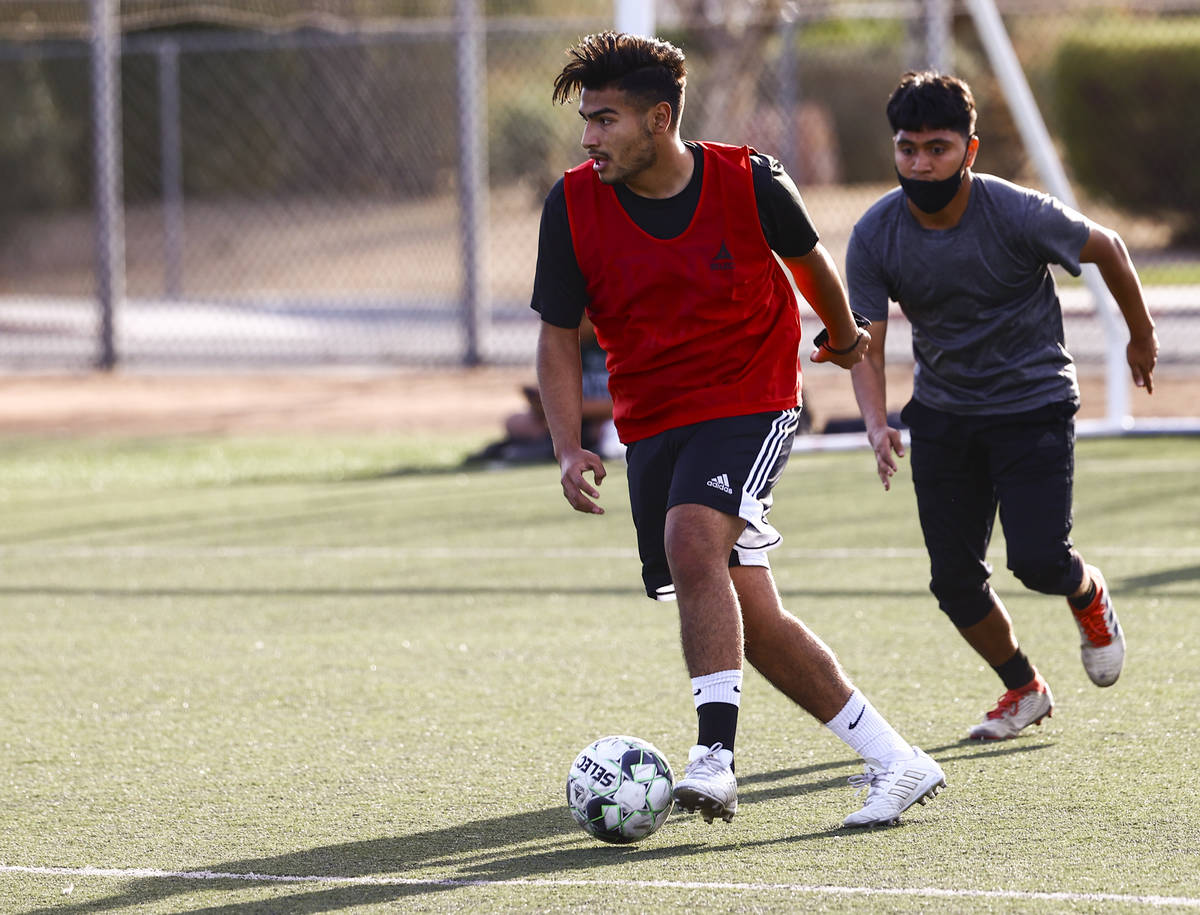 Equipo Academy's David Macias controls the ball during soccer practice at Mike Morgan Park in L ...
