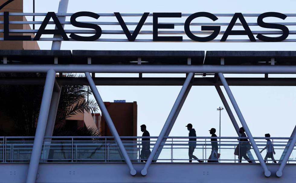 Shoppers at Las Vegas Premium Outlets North Monday, March 8, 2021. (K.M. Cannon/Las Vegas Revie ...