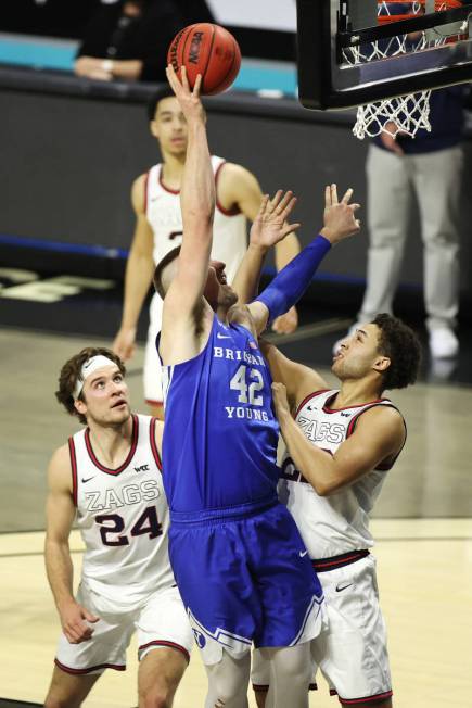 Brigham Young Cougars center Richard Harward (42) shoots for a score against Gonzaga Bulldogs f ...