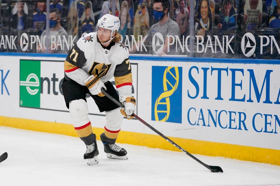 Vegas Golden Knights' William Karlsson (71) looks to pass during the third period of an NHL hoc ...