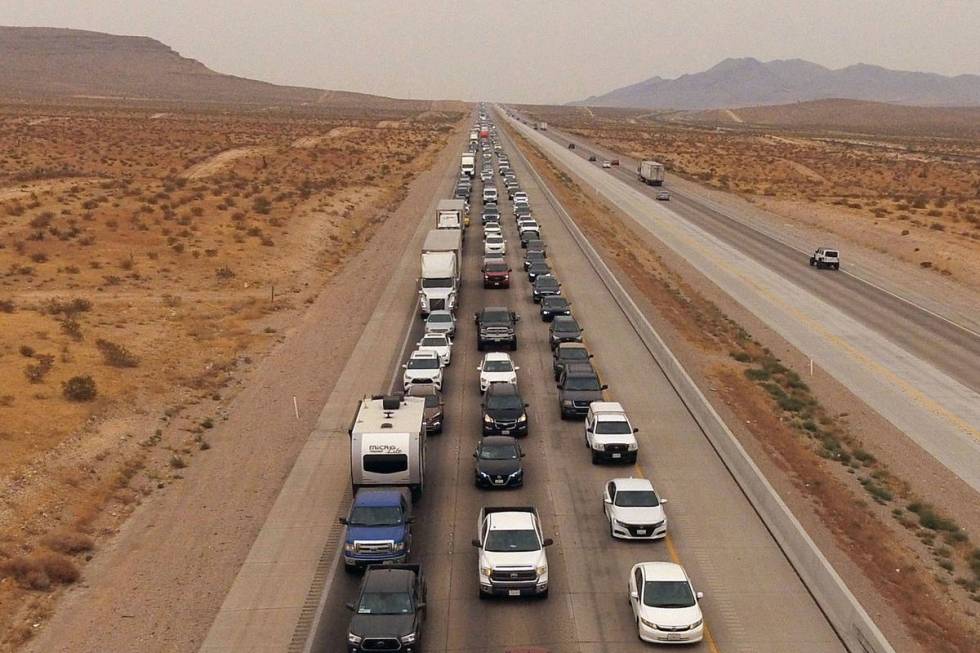 Southbound Interstate-15 traffic builds at mile mark 5 north Primm on Monday, Sept. 7, 2020. (B ...