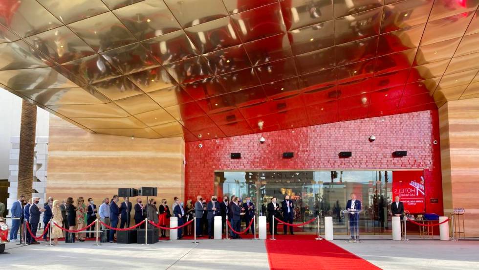 Guests await the opening of Virgin Hotels Las Vegas on on Thursday, March 25, 2021. (L.E. Basko ...