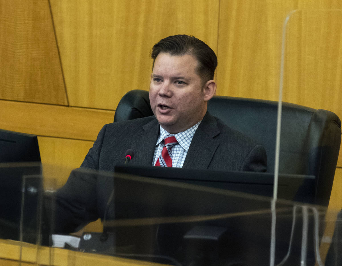 Las Vegas police Detective Jason Leavitt testifies during a public fact-finding review at the C ...