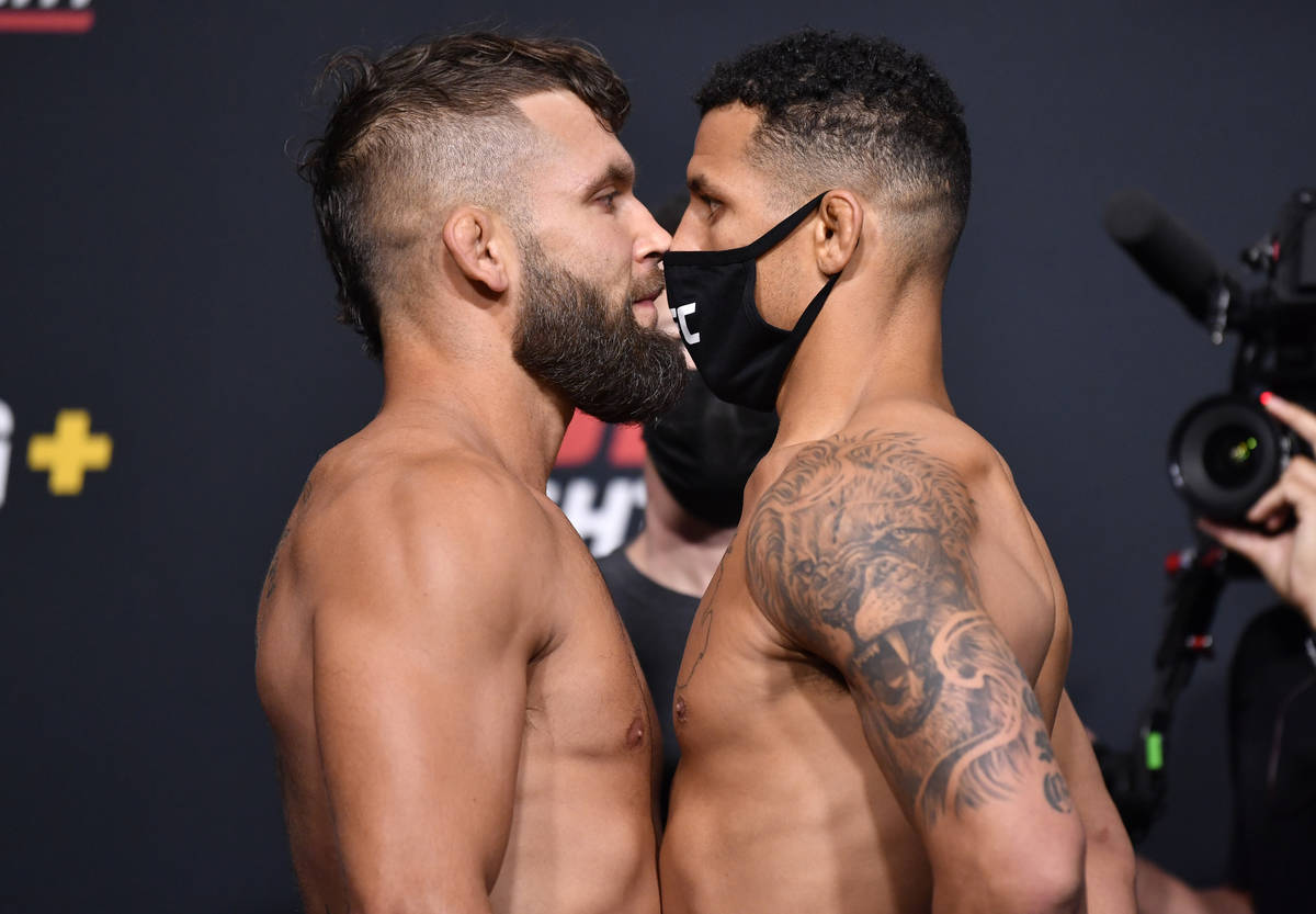 LAS VEGAS, NEVADA - APRIL 16: (L-R) Opponents Jeremy Stephens and Drakkar Klose face off during ...