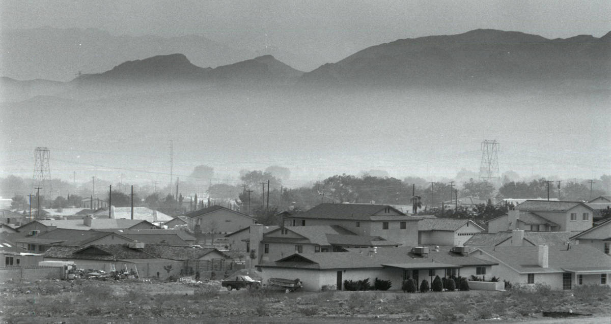 A cloud hovers over Henderson after the Pioneer Chlor Alkali Co. chlorine leak on May 6, 1991. ...