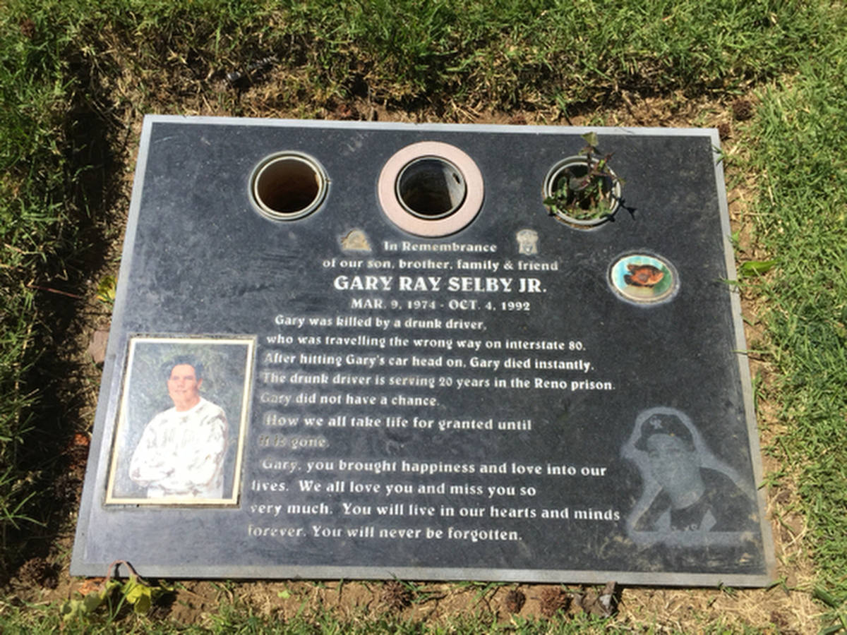 The headstone of Gary Selby Jr. (Holly Bayol)
