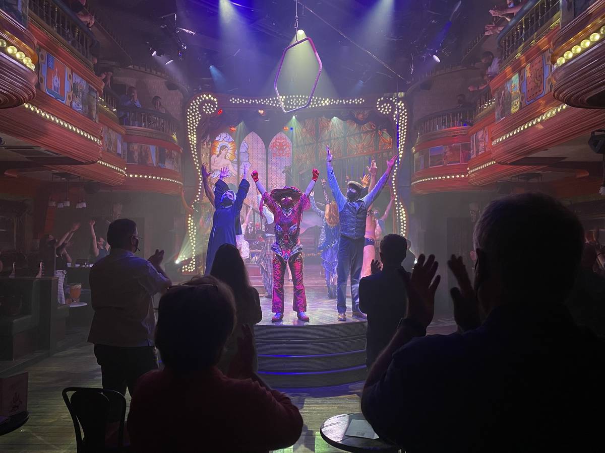 The cast of "Atomic Saloon Show" bows it out on its return to the stage at The Venetian on Wedn ...