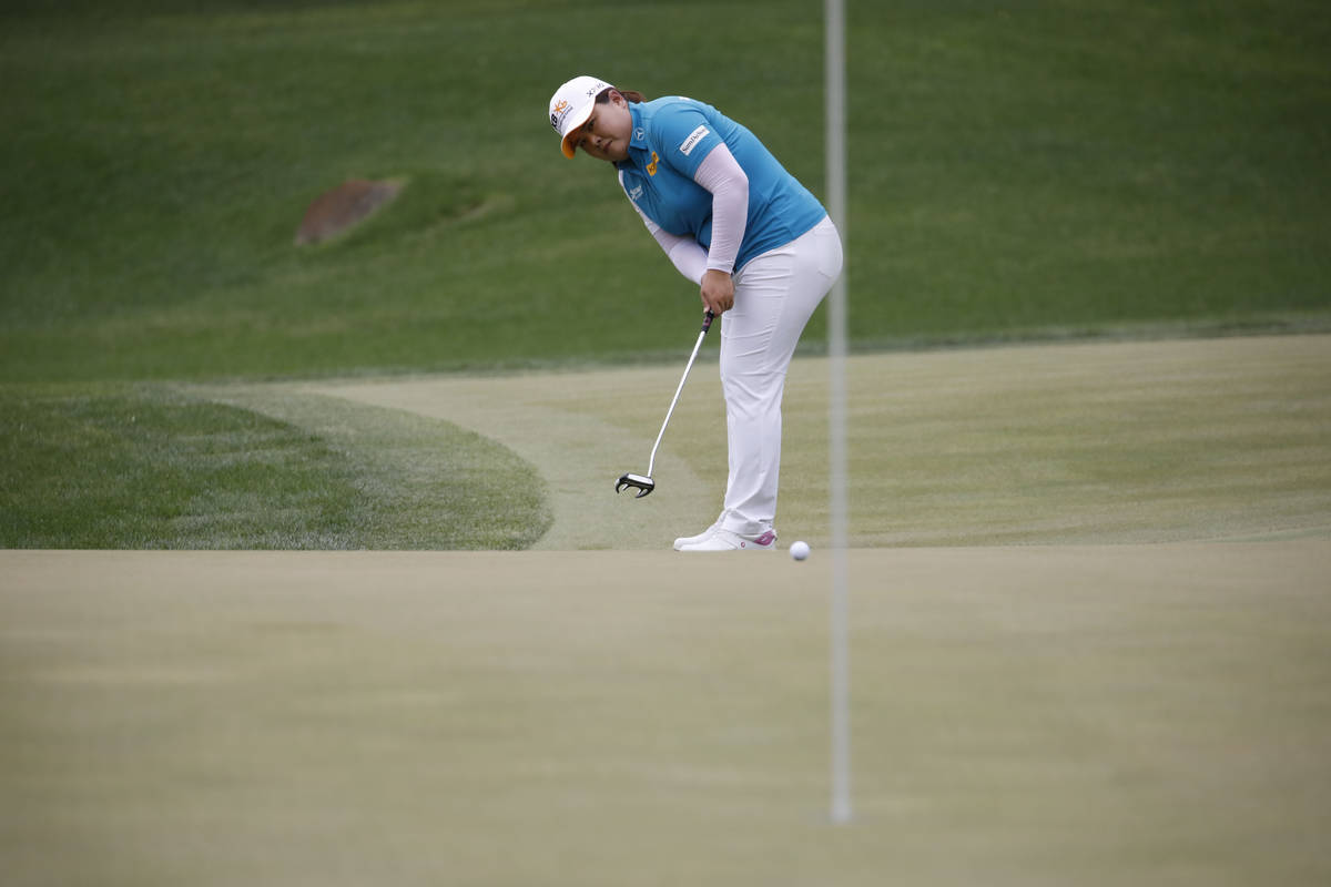 Inbee Park putts on the 15th green during the fourth round of the Bank of Hope LPGA Match Play ...