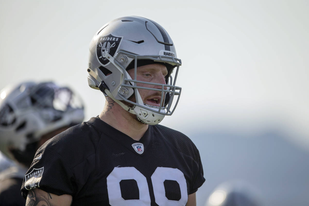 Raiders defensive end Maxx Crosby (98) during an NFL football practice on Wednesday, June 16, 2 ...