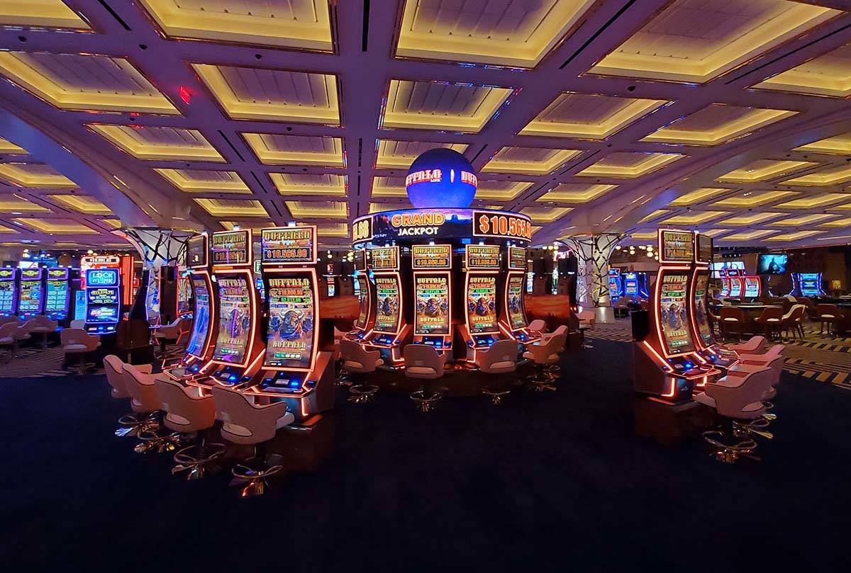 Resorts World Las Vegas slot machines. (Chase Stevens/Las Vegas Review-Journal) @csstevensphoto