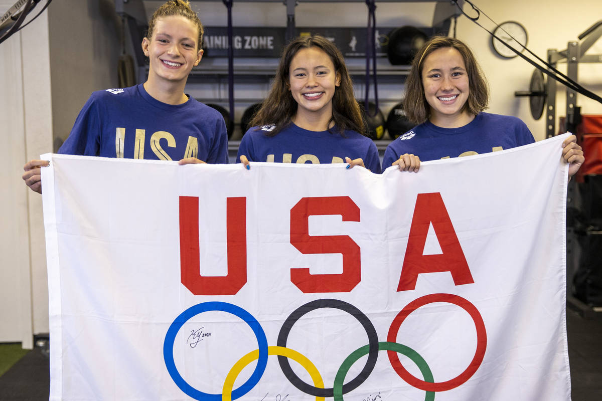Sandpipers of Nevada Olympic swim team members Katie Grimes, from left, Bella Sims and Erica Su ...