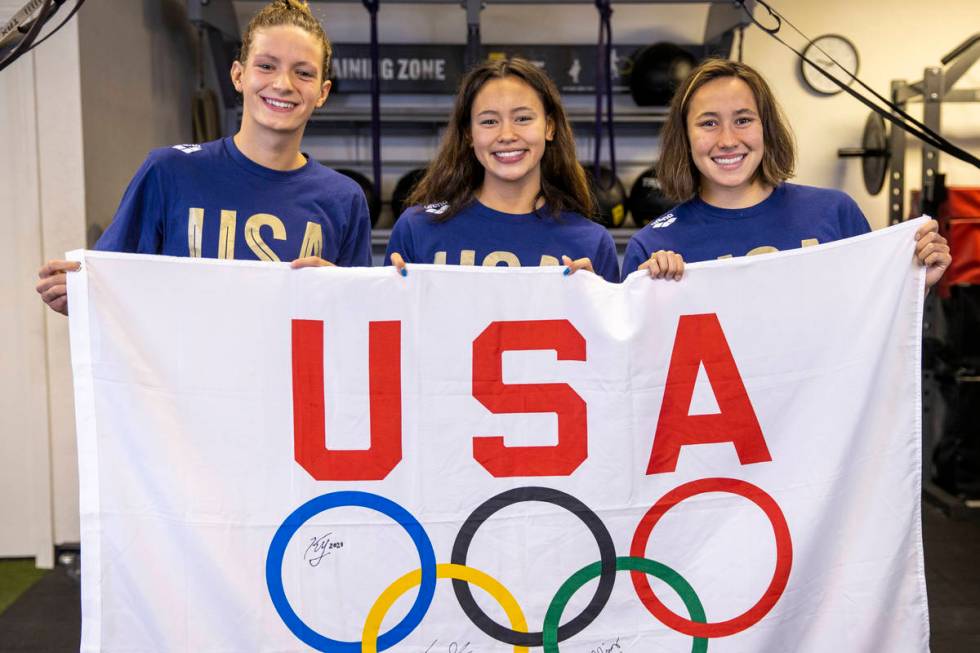 Sandpipers of Nevada Olympic swim team members Katie Grimes, from left, Bella Sims and Erica Su ...