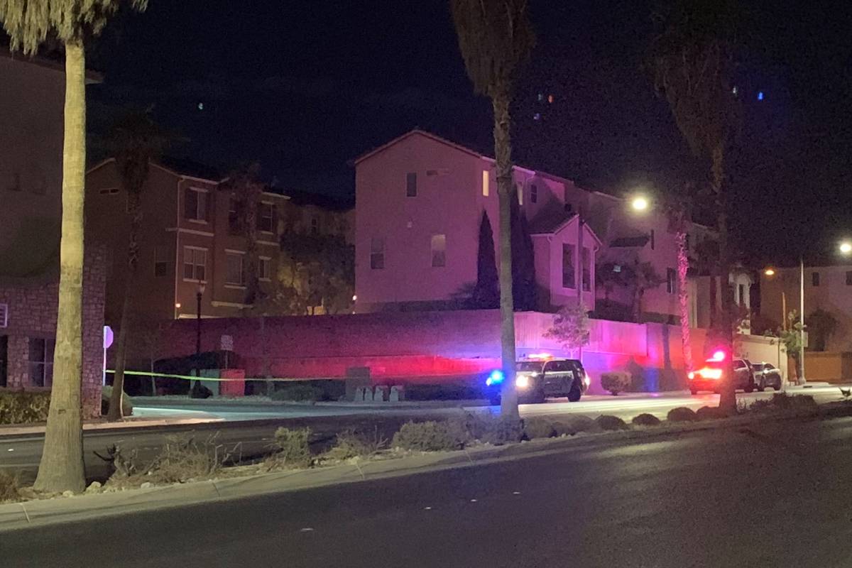 Las Vegas police investigate a homicide in a neighborhood near Elkhorn Road in the northwest va ...