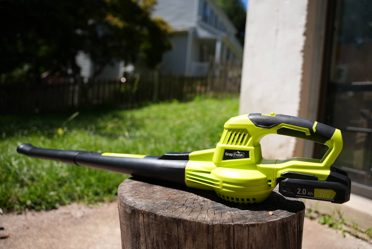 SnapFresh The 20-volt SnapFresh leaf blower is perfect for smaller areas.