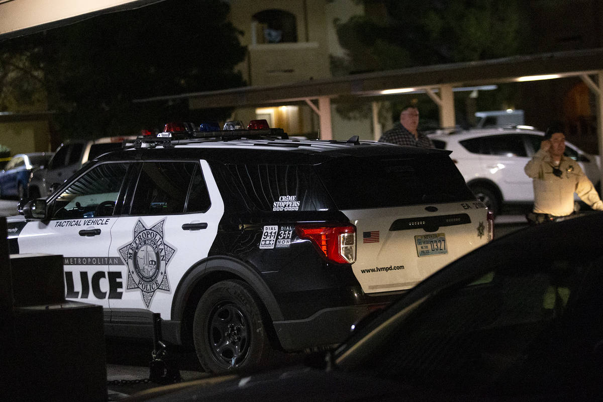 Las Vegas police investigate a shooting at an apartment complex at 2720 West Serene Avenue on W ...
