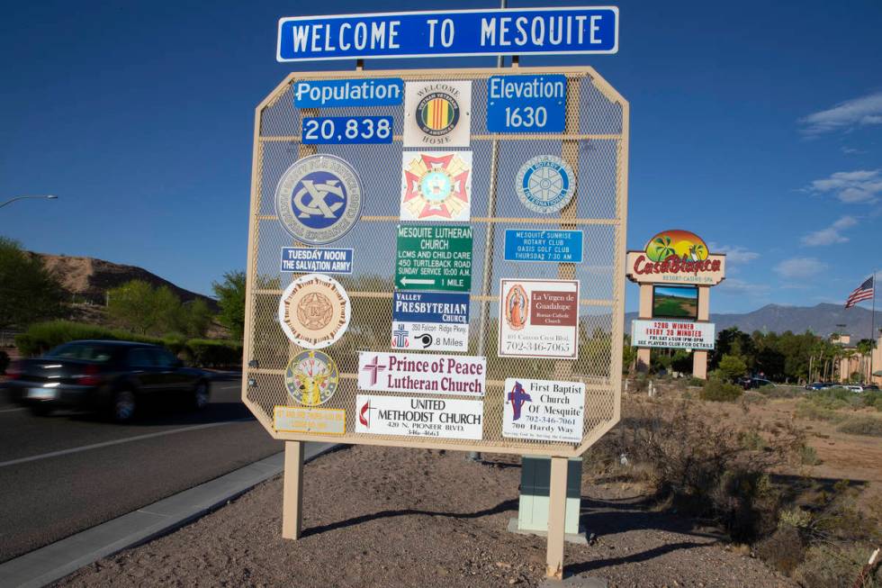 A sign welcomes drivers into Mesquite, a desert town in northeast Clark County, Nevada. (Ellen ...
