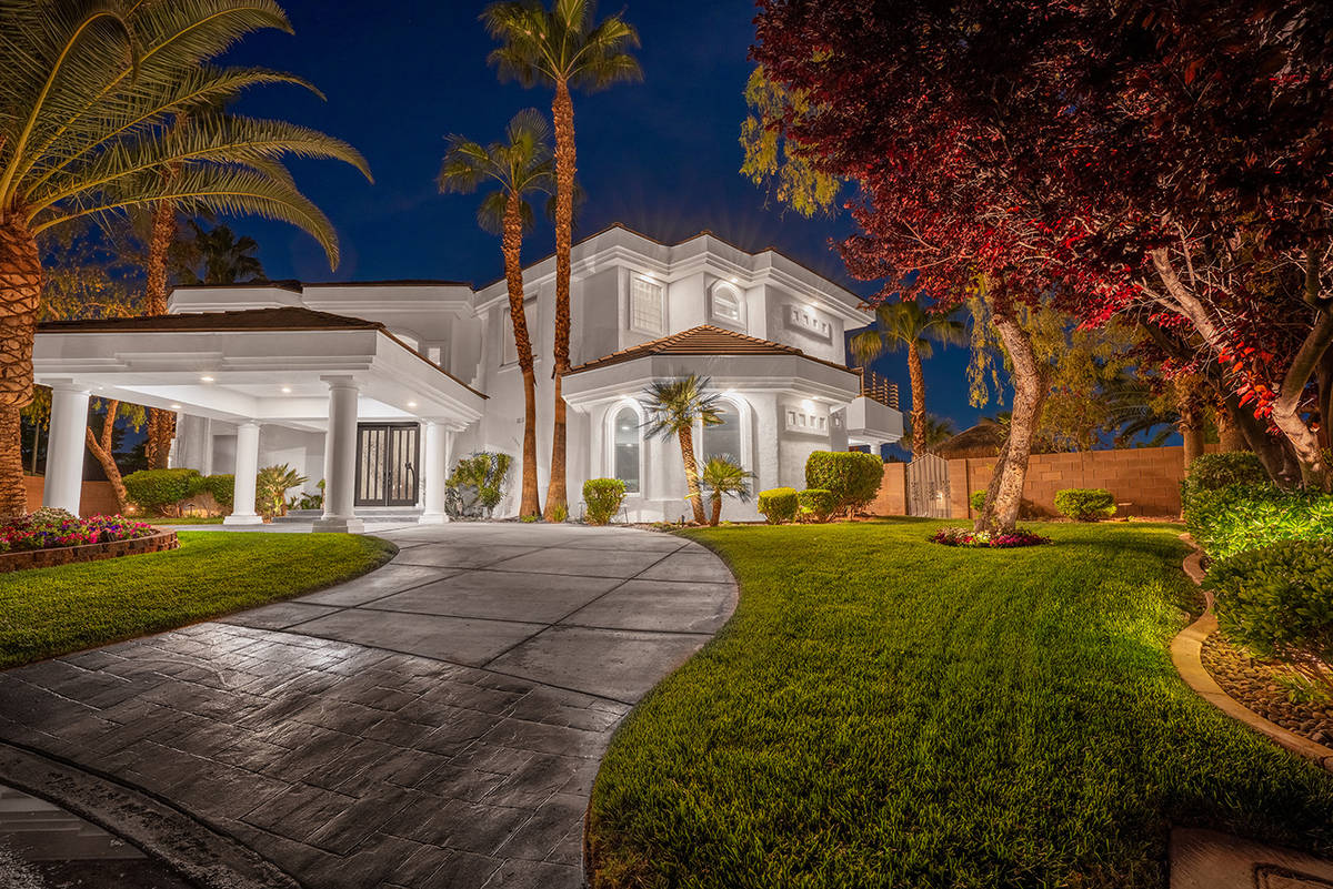 This home at 2000 Bogart Court has been listed for $2.125 million. (Michael Zelina Red Luxury)
