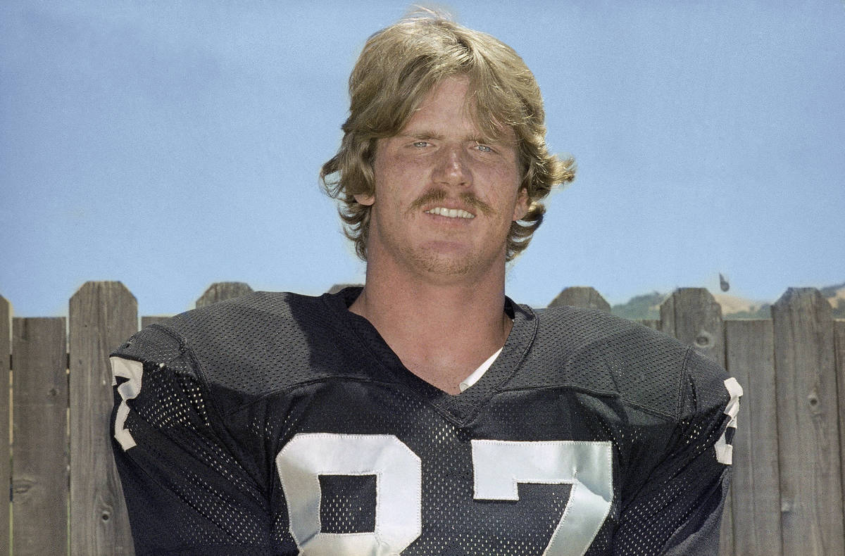 Dave Casper of the Oakland Raiders is shown, 1978. (AP Photo)