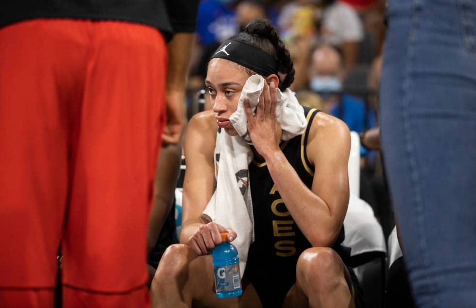 Las Vegas Aces forward Dearica Hamby (5) sits on the bench during a timeout in the second quart ...