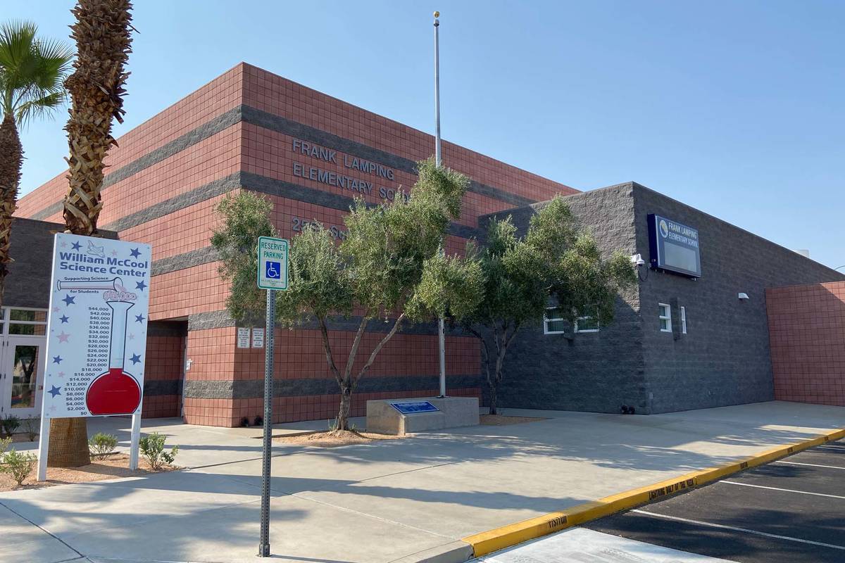 Lamping Elementary school in Henderson. (Michael Quine/Las Vegas Review-Journal)