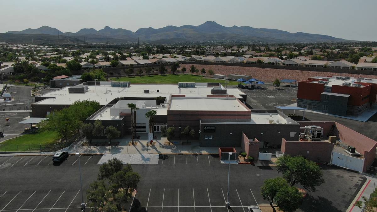 Lamping Elementary school in Henderson. (Michael Quine/Las Vegas Review-Journal)