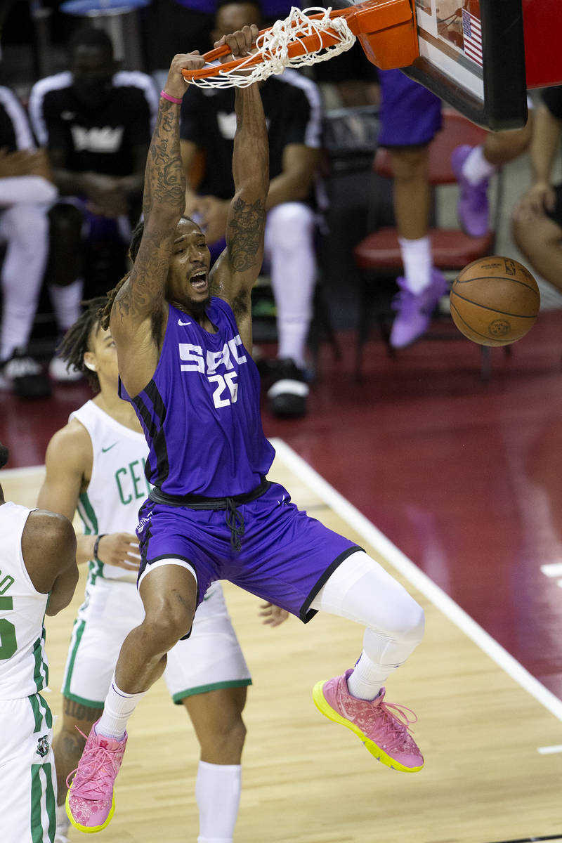Sacramento Kings forward Emanuel Terry (26) dunks during the second half of a NBA Summer League ...