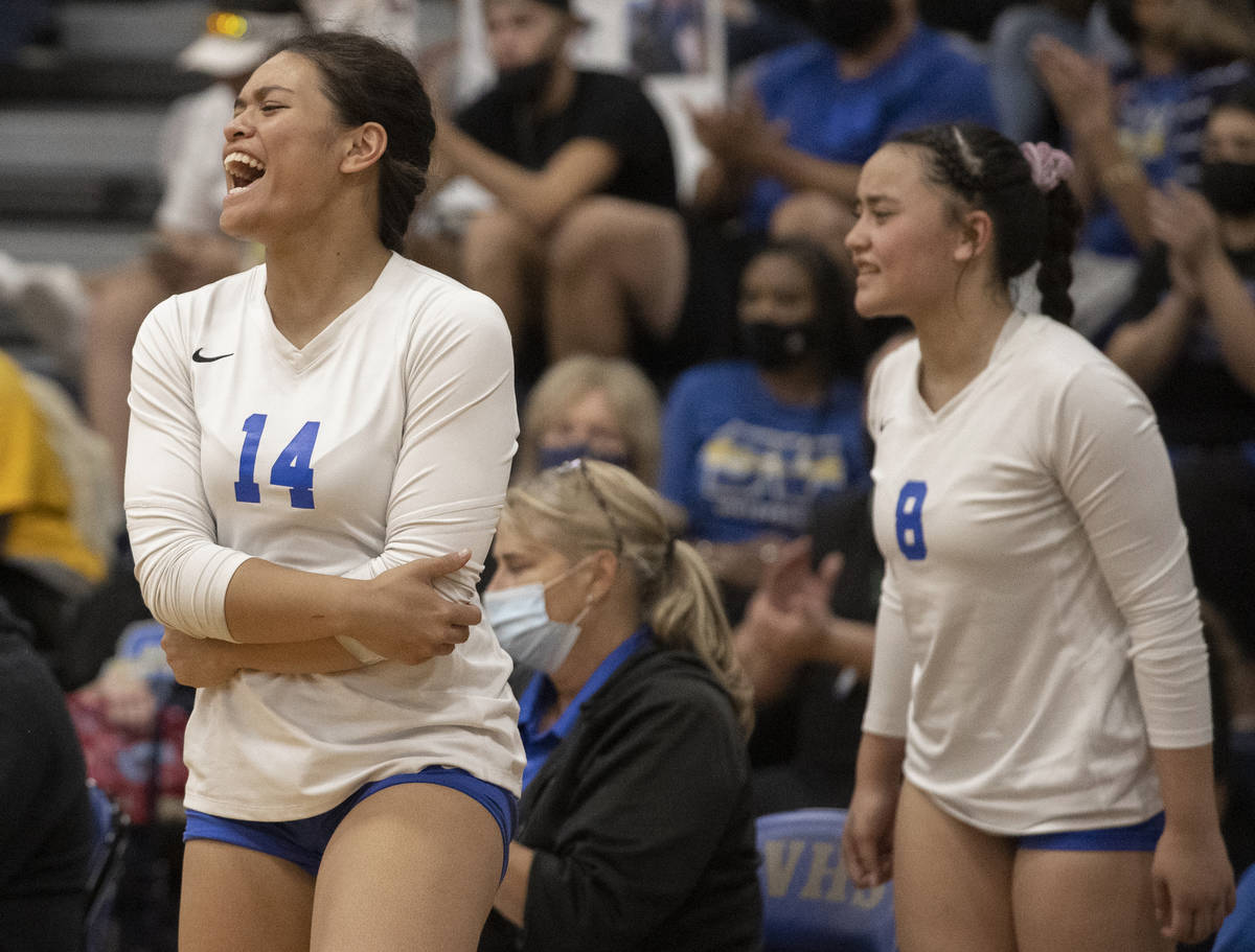 Sierra Vista’s Nazzirene-Alliz Mika Togiola (14) and Taliana Tangitau (8) celebrate a bi ...