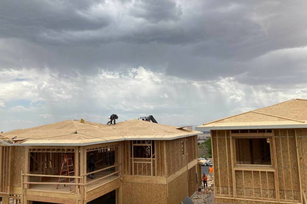 Rain clouds hang over Summerlin on Friday, Sept. 10, 2021. (Eli Segall/Las Vegas Review-Journal)