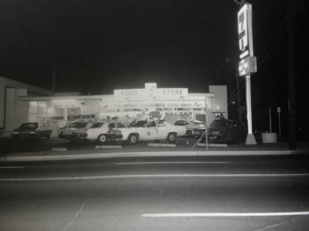 Original crime scene photo of 7-Eleven. (National City Police Department)