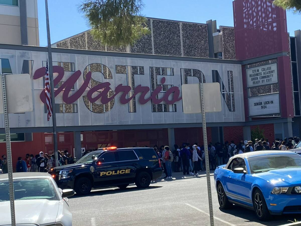 Las Vegas police respond to break up a series of fights at Western High School at 4601 W. Bonan ...