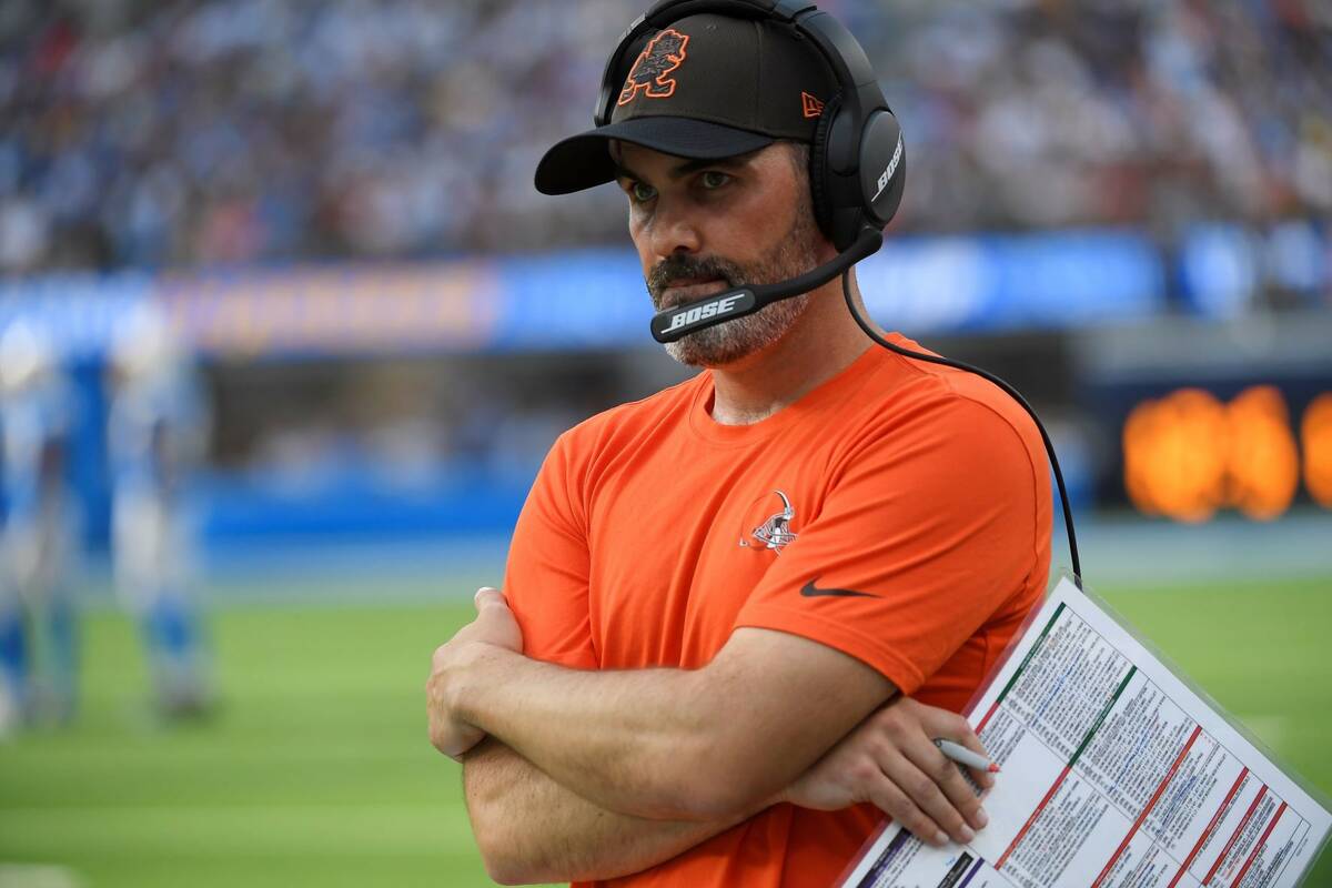 Cleveland Browns head coach Kevin Stefanski watches from the sideline during the second half of ...