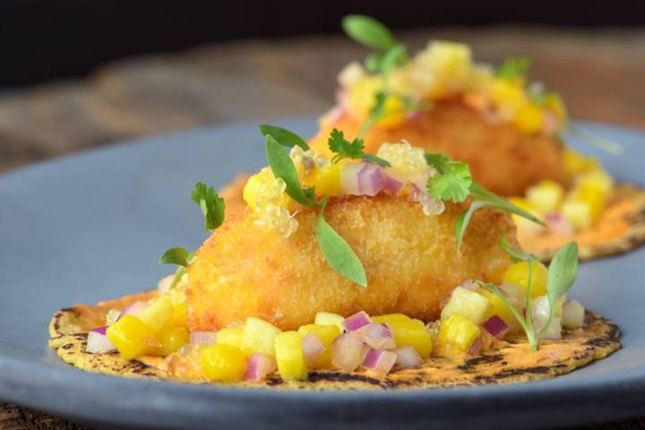 Yam Croquette Tacos at La Cocina Exclusiva. (Leinani Shak)