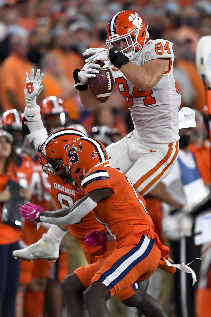 Clemson tight end Davis Allen (84) catches a pass for a first down on a fake punt during the fi ...
