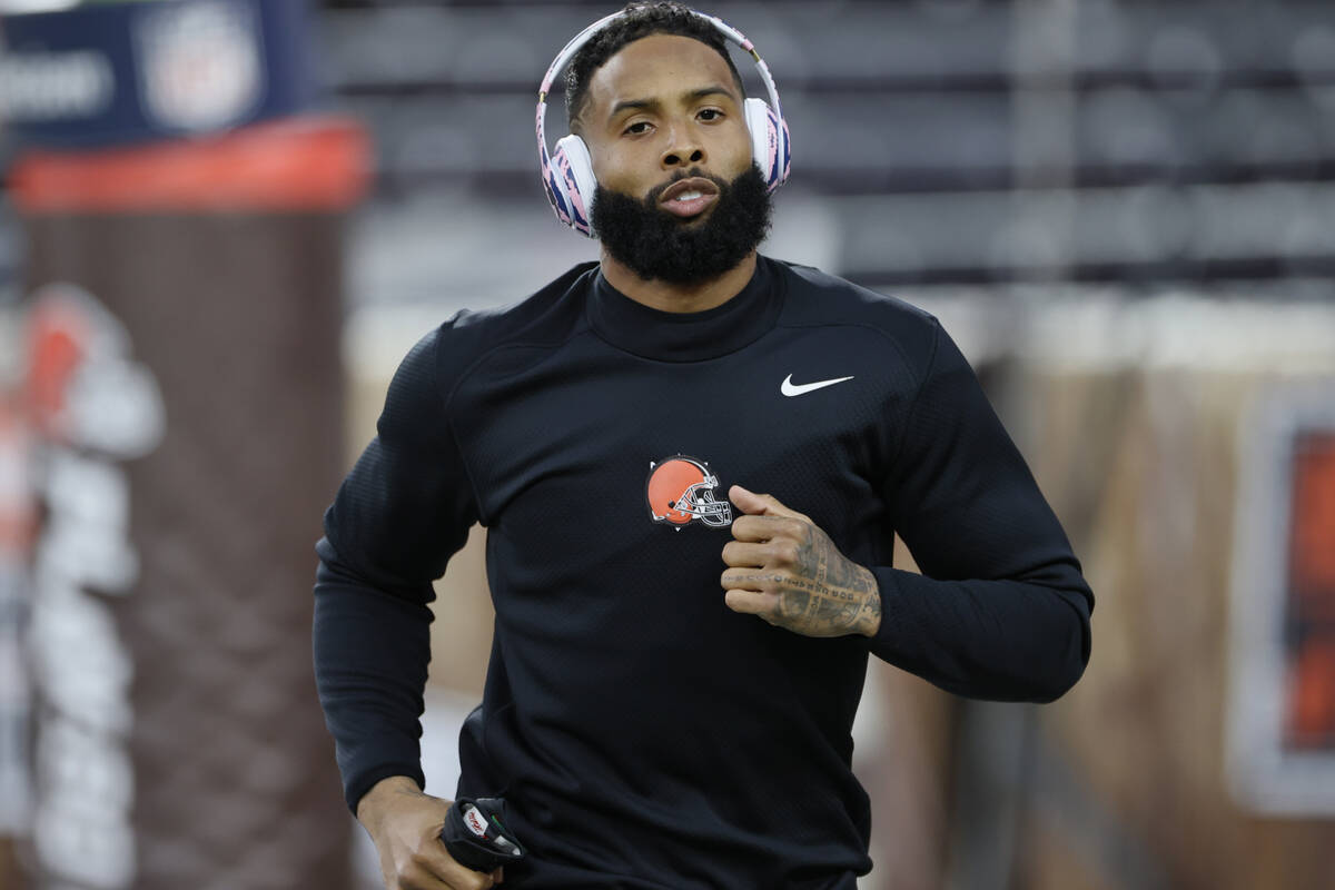 Cleveland Browns wide receiver Odell Beckham Jr. warms up before an NFL football game against t ...
