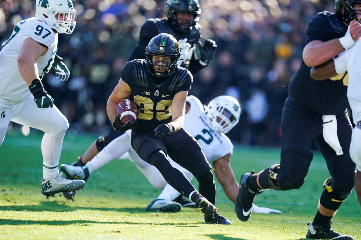 Purdue wide receiver Jackson Anthrop (33) runs against Michigan State during the first half of ...