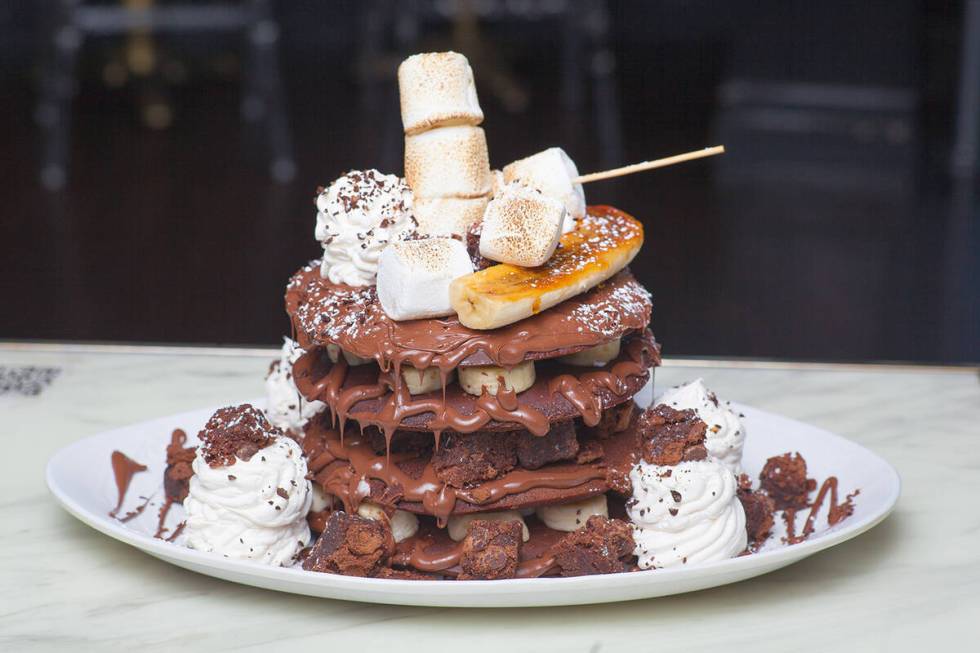 Banana Nutella Lovers Pancakes (Sugar Factory)