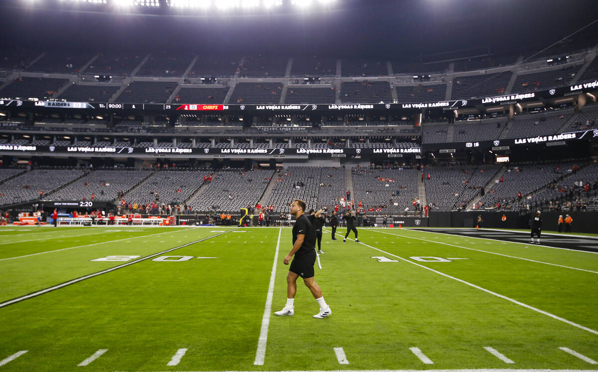 Las Vegas Raiders fullback Alec Ingold warns up before the start of an NFL game against the Kan ...