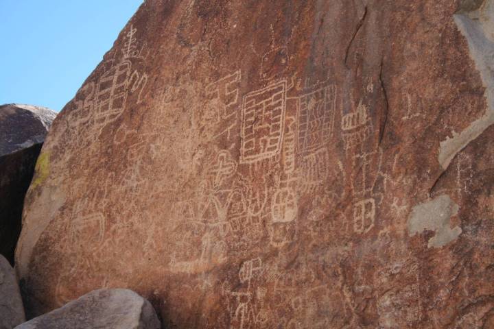 Abstract designs are abundant on the cliff faces in Grapevine Canyon. (Deborah Wall)