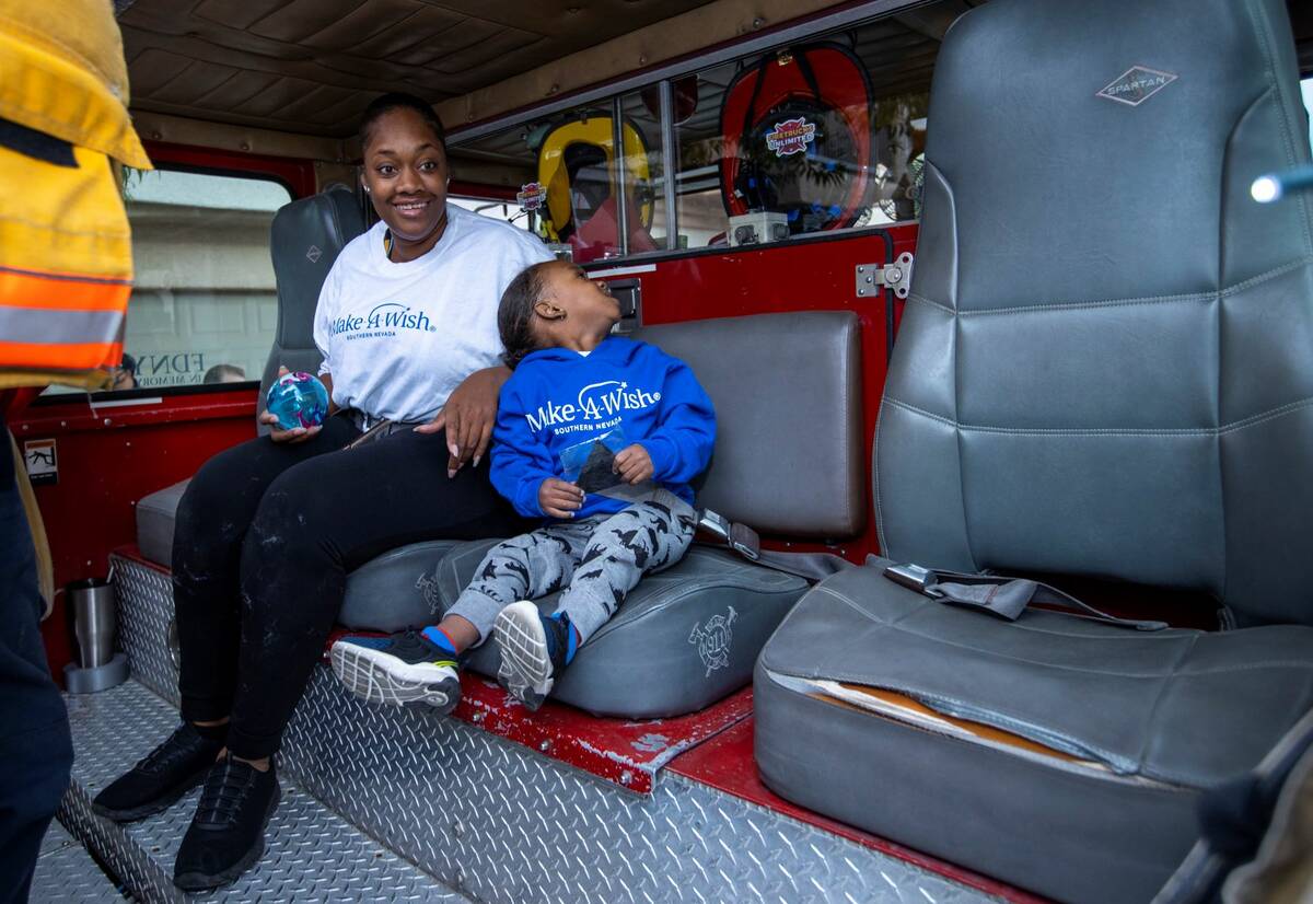 (From right) Aayden Hobbs, 3, a heart transplant recipient, and his mother Dshyra Hobbs ready t ...