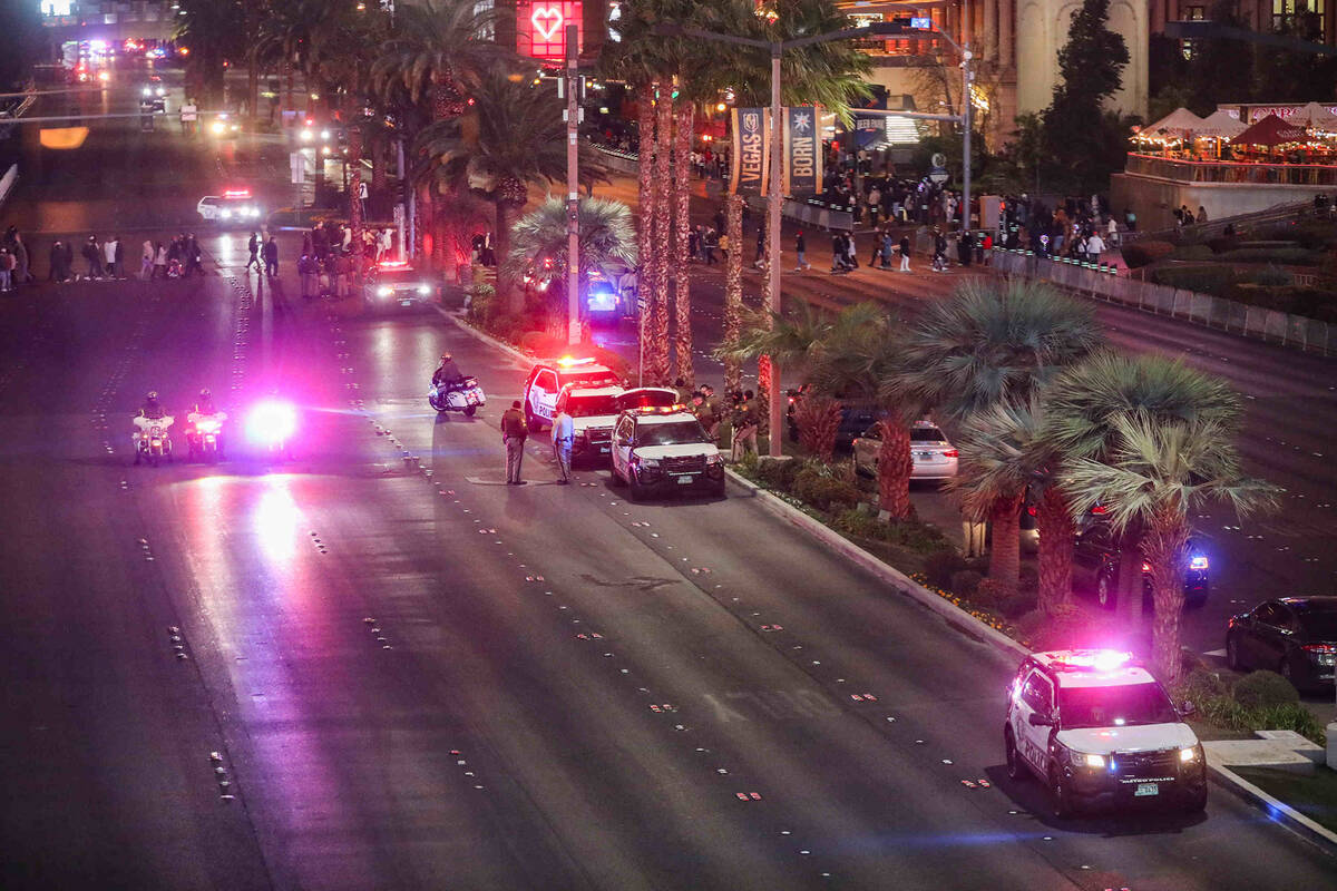 Police presence walk the Strip on Friday, Dec. 31, 2021 in Las Vegas. Rachel Aston/Las Vegas Re ...