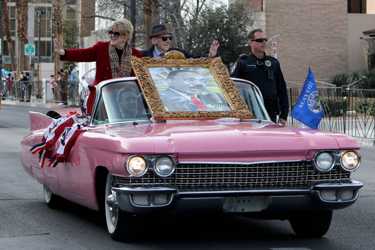 Las Vegas Mayor Carolyn Goodman and former Mayor Oscar Goodman ride a car during the 40th annua ...