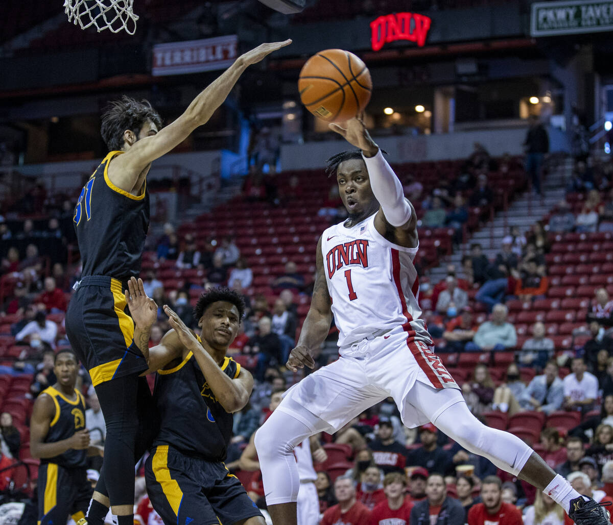 San Jose State Spartans forward Tibet Gorener (31) attempts to block a late pass by UNLV Rebels ...