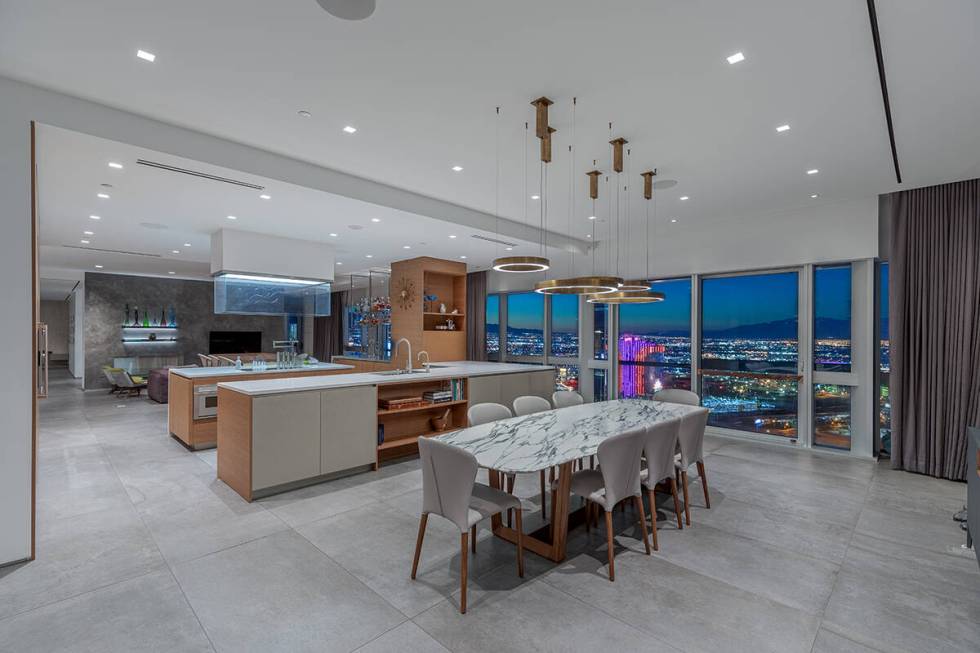 The kitchen and dining room. (Ivan Sher Group)