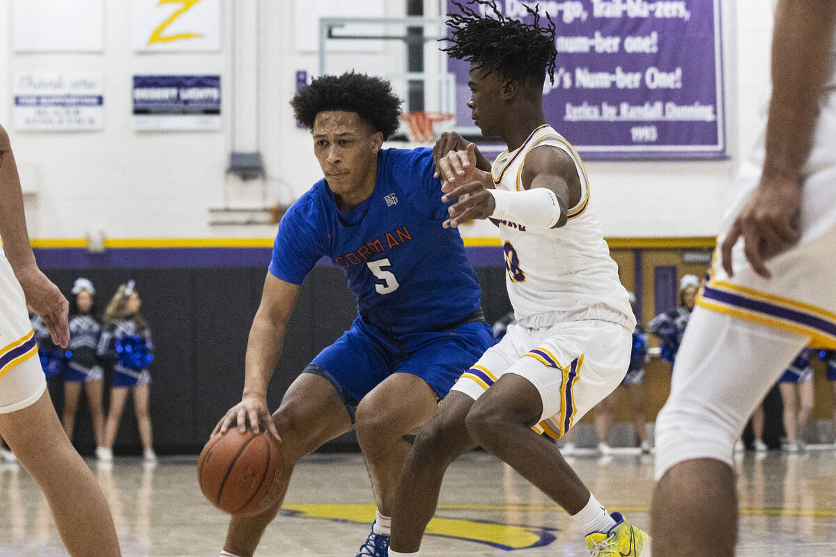 Bishop Gorman’s Darrion Williams (5) drives against Durango High’s Tylen Riley (1 ...