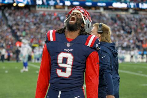 New England Patriots linebacker Matthew Judon (9) yells after New England Patriots recovered a ...