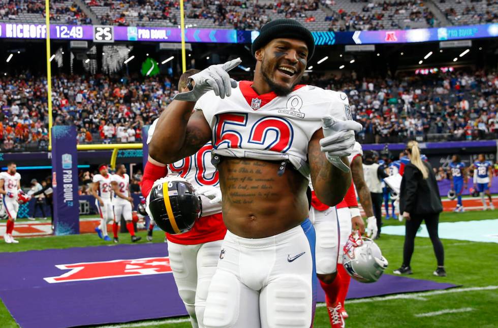 AFC inside linebacker Denzel Perryman of the Las Vegas Raiders (52) is introduced before the st ...