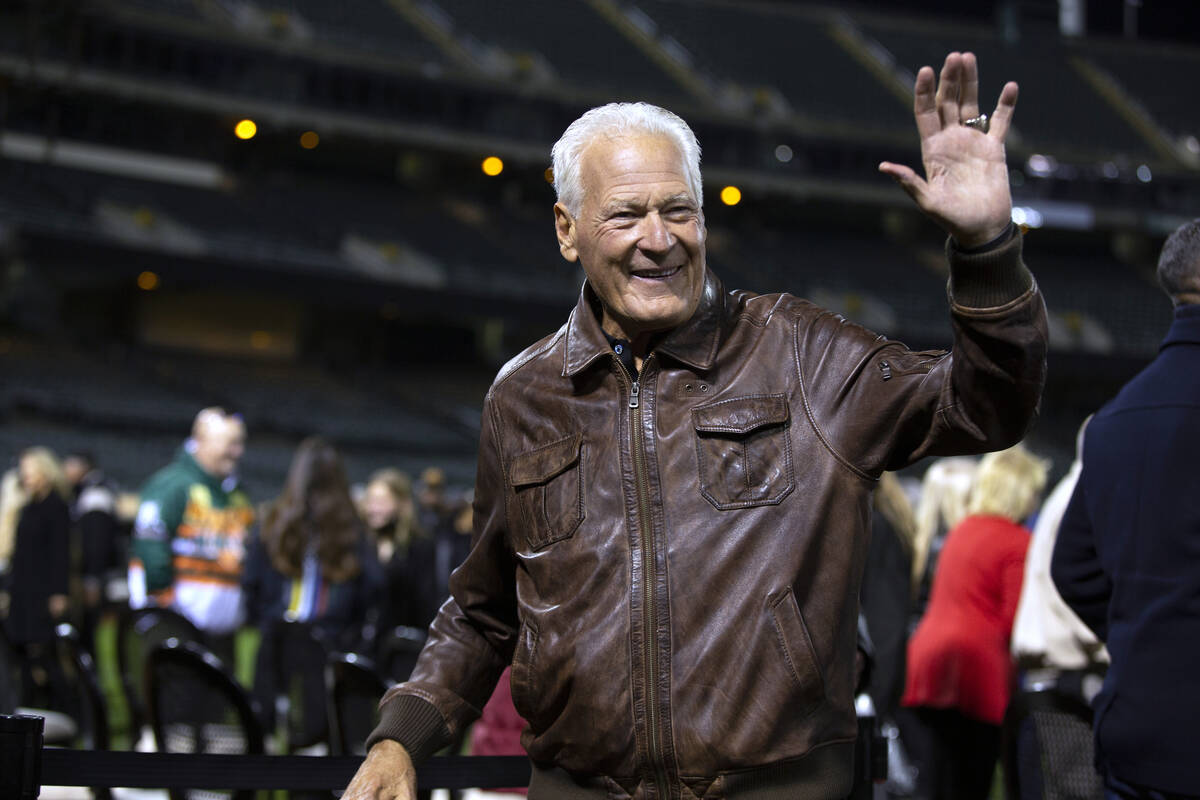 Former Oakland Raiders linebacker Phil Villapiano waves to the crowd following a memorial servi ...